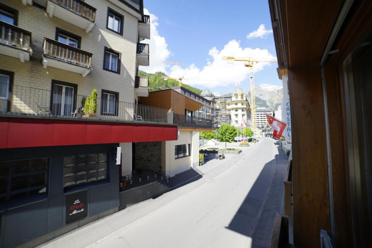 Crystal Hotel 3*