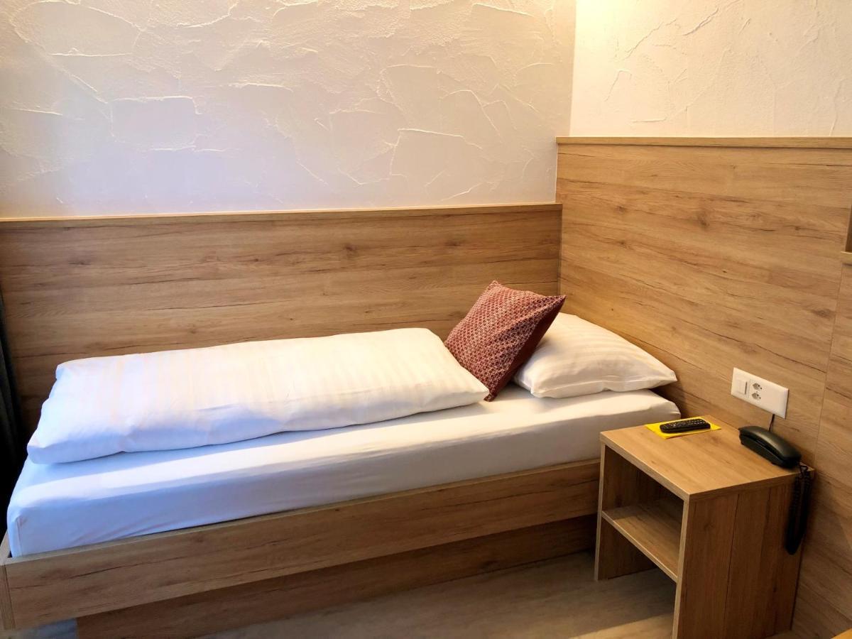 Hotel Crystal 3*