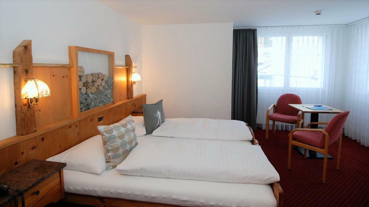 Crystal Hotel 3*
